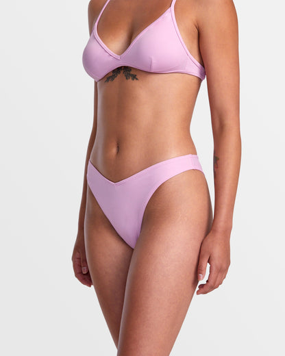 Medium French V-Fit Bikini Bottom